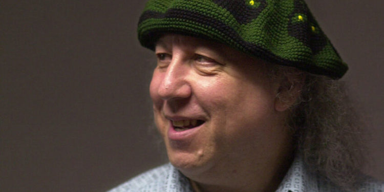 Fleetwood Mac blues guitarist Peter Green dies at 73