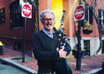 Meet the ‘Pinckney Piper’: Beacon Hill’s roaming pandemic bagpiper