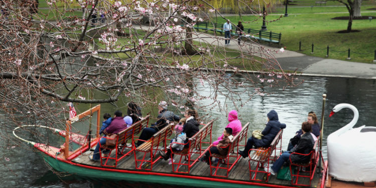 50 things to do outside this spring across Massachusetts