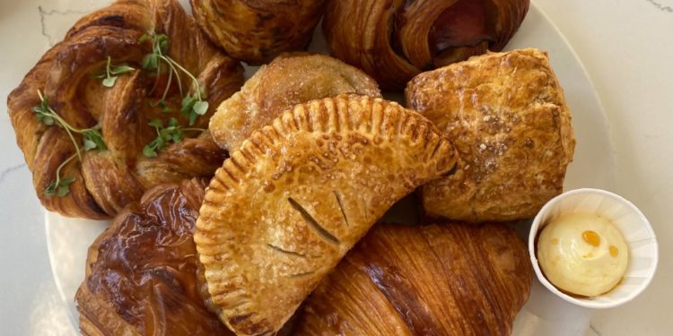 Atria Cafe Is A Breakfast Treat In Edgartown