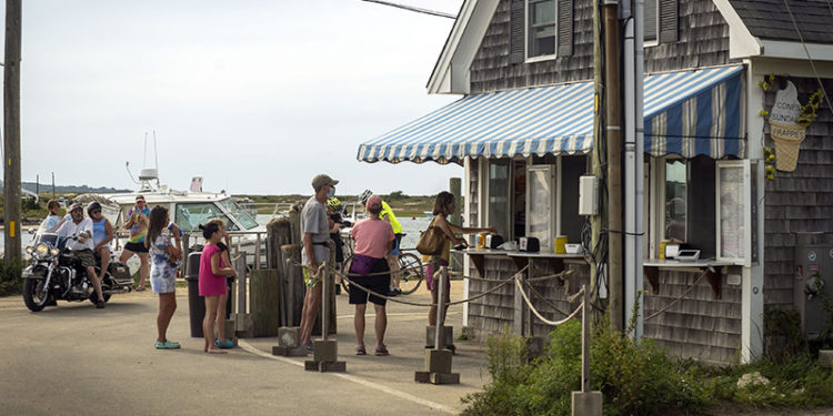 The Vineyard Gazette – Martha’s Vineyard News