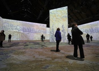 Boston has 2 Van Gogh exhibits now. Which one should you choose?