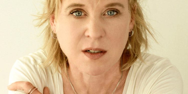 Witness the off-kilter alt rock stylings of Throwing Muses’ Kristin Hersh in Boston