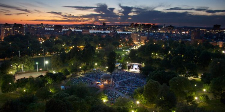 Watch Shakespeare under the stars on Boston Common