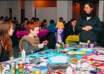 Spend your Wednesdays attending a free drinking and drawing session