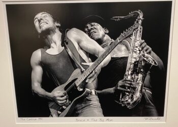 Classic photos get new life at Springsteen exhibit in Boston