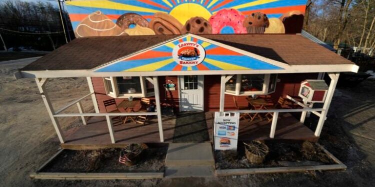 A free speech case over a New Hampshire pastry shop painting goes to trial