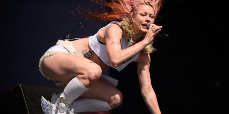 Wet Leg at Roadrunner Boston, Sept. 14, 2025