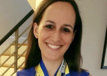 Hopkinton theater inspires woman to run Boston Marathon